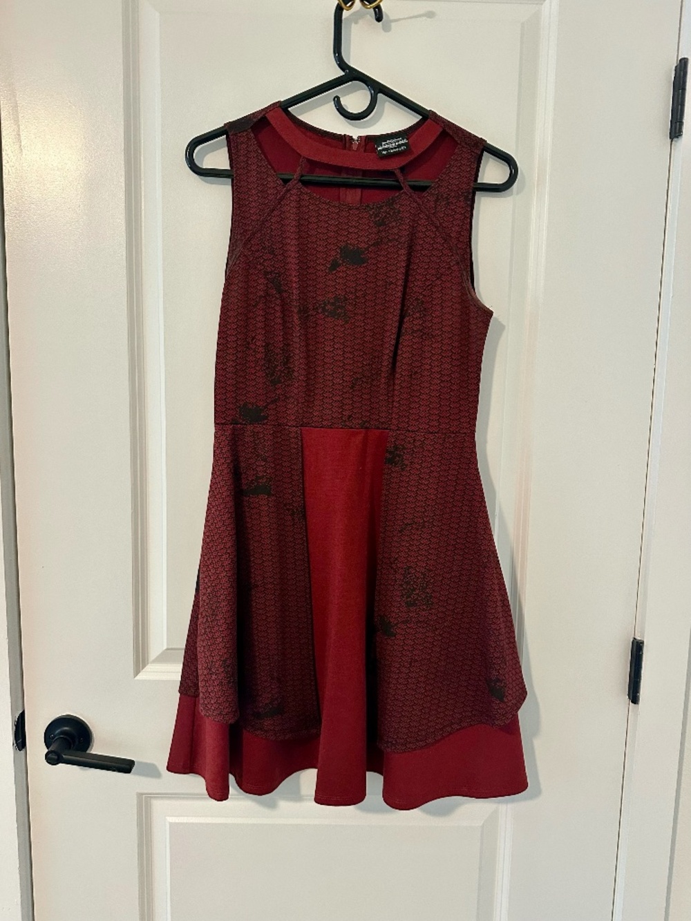 Her Universe Wanda Maximoff Scarlet Witch Dress Medium Doctor Strange Marvel
